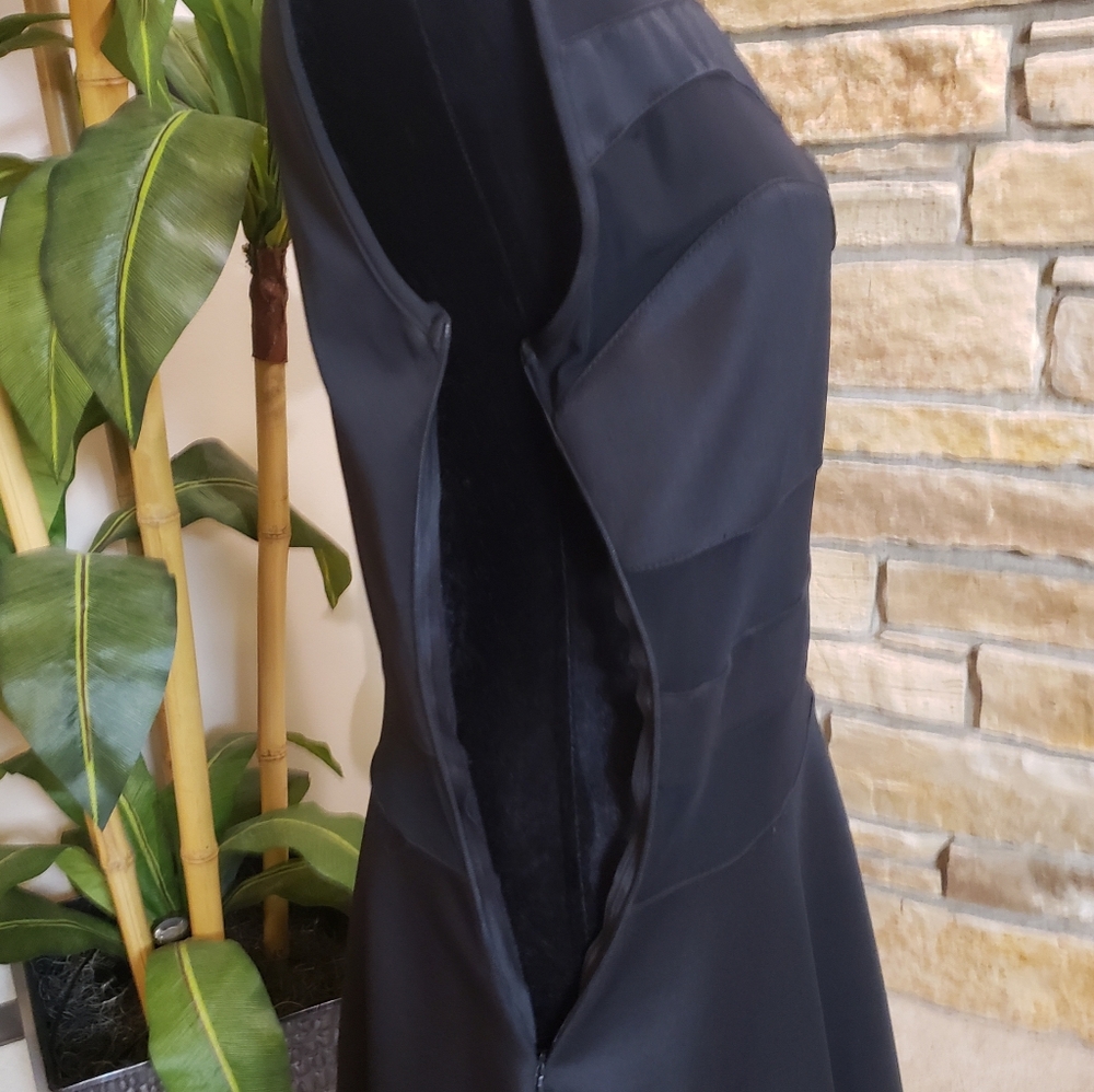 Sexy Black Dress - Picture 5 of 7